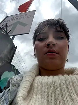 Maggie Geller online show from November 2025 03:55:01 PM