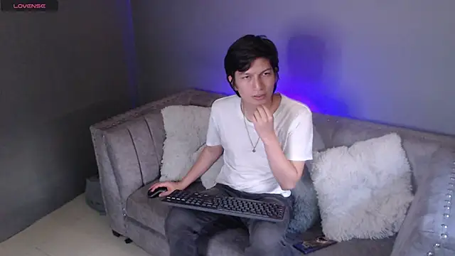 Golden-Boyy online show from February 2025 11:50:01 AM
