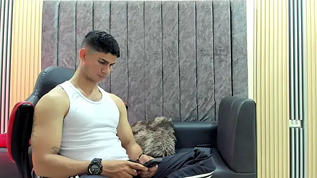 ANDRES STUD online show from February 2026 03:33:01 AM