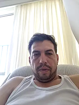 reyarturs13 online show from February 2025 05:20:02 PM