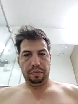 reyarturs13 online show from March 2025 04:02:01 PM