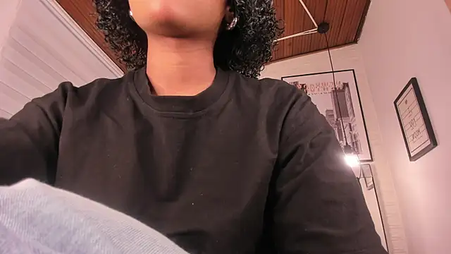 tylla  online show from September 2025 03:54:01 AM