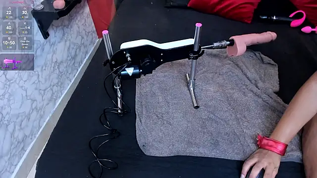 IVISBOUNCYASS online show from February 2026 01:03:02 PM