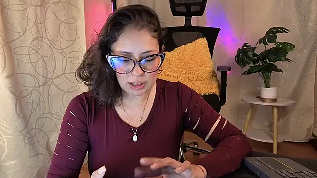 sophia dumont online show from June 2026 03:29:02 AM