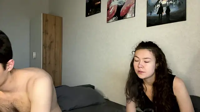 Snapshot of Tw1nFlame chatting on November 2025 11:03:01 AM Tw1nFlame online show from November 2025 11:03:01 AM