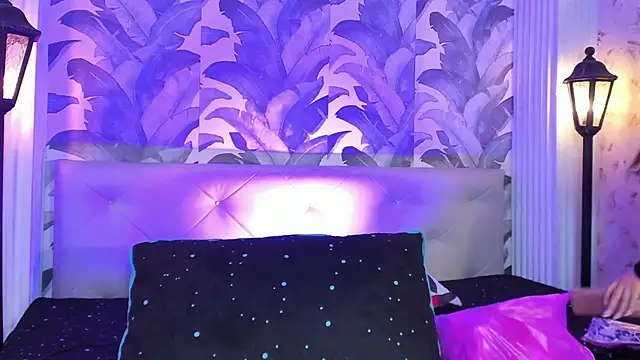 Sami Evanns online show from October 2025 03:04:02 AM