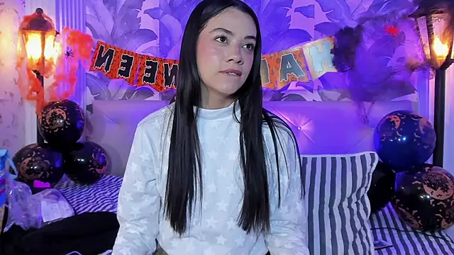 Sami Evanns online show from October 2025 03:30:01 AM