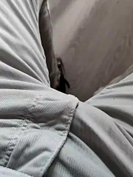 emremodel online show from April 2026 10:02:02 AM