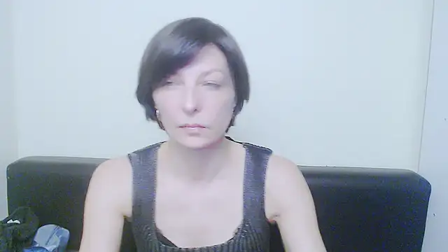 Snapshot of _AngeliaFlow_ chatting on February 2025 12:49:01 PM AngeliaFlow online show from February 2025 12:49:01 PM