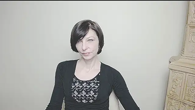 Snapshot of _AngeliaFlow_ chatting on February 2025 10:52:01 AM AngeliaFlow online show from February 2025 10:52:01 AM