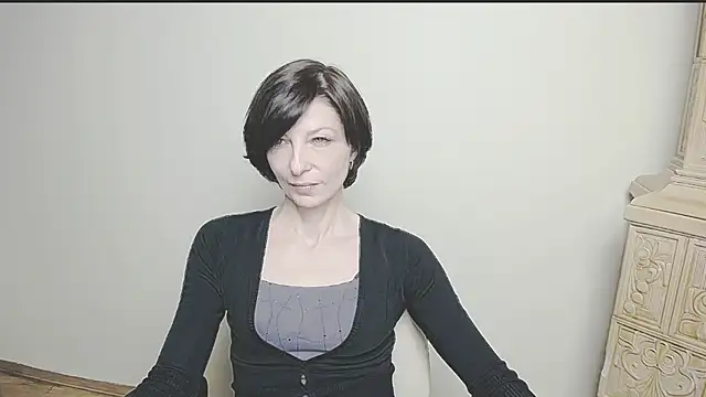 Snapshot of _AngeliaFlow_ chatting on March 2025 10:24:02 AM AngeliaFlow online show from March 2025 10:24:02 AM