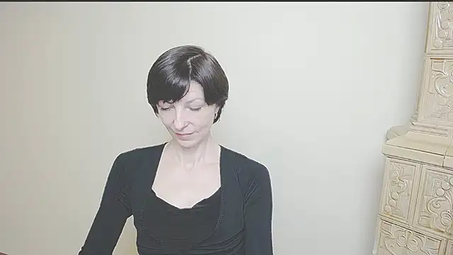 Snapshot of _AngeliaFlow_ chatting on March 2025 10:26:01 AM AngeliaFlow online show from March 2025 10:26:01 AM