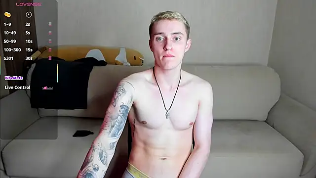 crazybottom99 online show from March 2025 07:48:02 PM