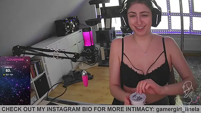 Gamergirl-Linela online show from October 2025 09:43:01 AM