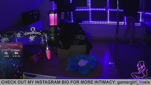 Gamergirl-Linela online show from November 2025 07:16:01 PM