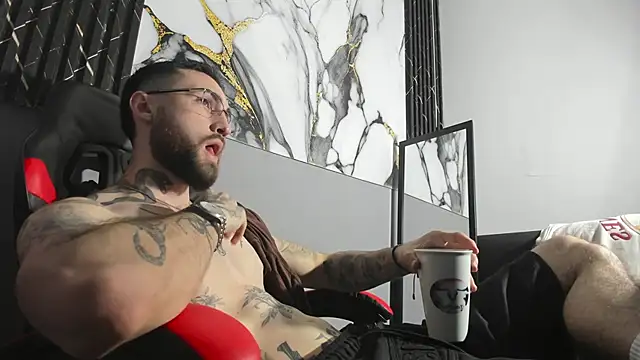 Snapshot of Luke_davis01 chatting on September 2025 01:22:01 PM Luke davis01 online show from September 2025 01:22:01 PM