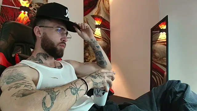 Snapshot of Luke_davis01 chatting on September 2025 01:14:02 PM Luke davis01 online show from September 2025 01:14:02 PM