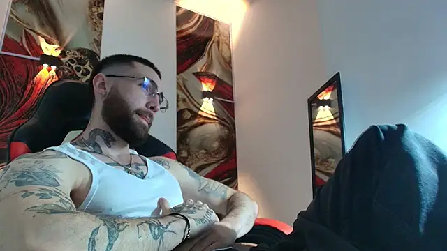 Snapshot of Luke_davis01 chatting on September 2025 01:27:01 PM Luke davis01 online show from September 2025 01:27:01 PM