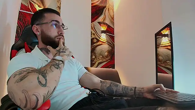 Snapshot of Luke_davis01 chatting on November 2025 12:55:01 PM Luke davis01 online show from November 2025 12:55:01 PM