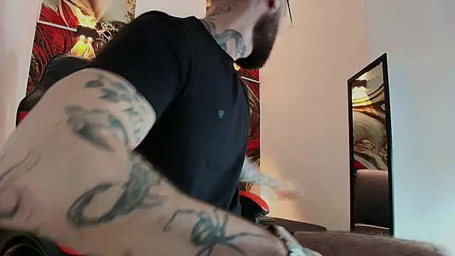 Snapshot of Luke_davis01 chatting on November 2025 01:10:01 PM Luke davis01 online show from November 2025 01:10:01 PM