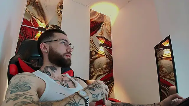 Snapshot of Luke_davis01 chatting on November 2025 01:13:01 PM Luke davis01 online show from November 2025 01:13:01 PM