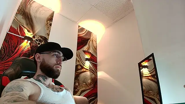 Luke davis01 online show from March 2026 12:53:01 PM