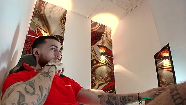 Luke davis01 online show from March 2026 01:17:02 PM