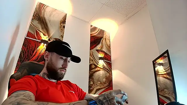 Luke davis01 online show from April 2026 01:01:01 PM