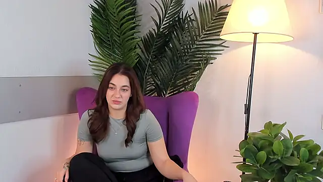 PortiaBellew online show from February 2025 08:43:01 AM