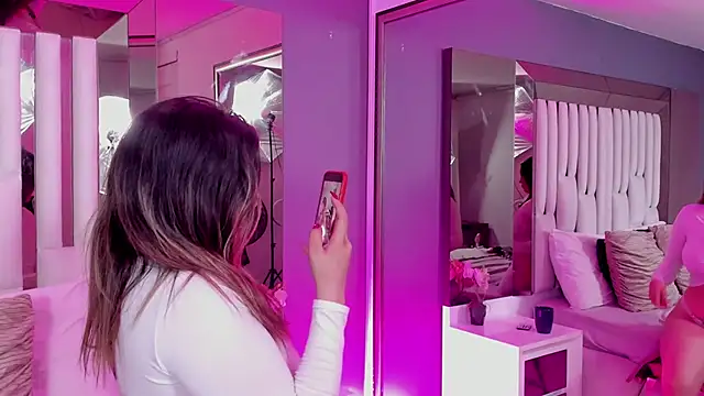 Cloee Rainbow1 online show from March 2025 11:42:02 AM