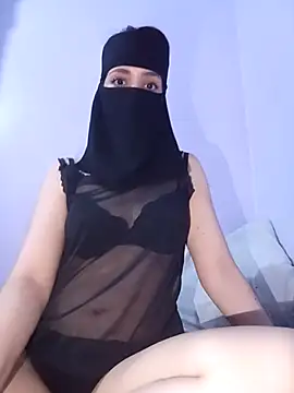 Snapshot of Milan-88 chatting on February 2025 08:14:02 PM Milan-88 online show from February 2025 08:14:02 PM