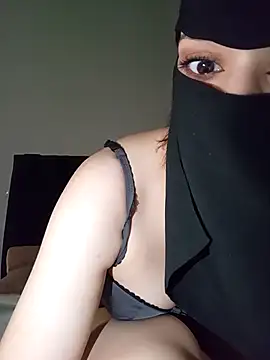 Snapshot of Milan-88 chatting on November 2025 02:38:02 PM Milan-88 online show from November 2025 02:38:02 PM