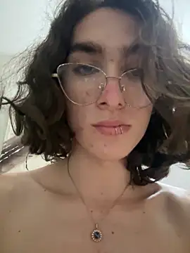 stormmart18 online show from November 2025 01:30:01 AM