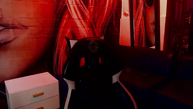 Rouse darkk online show from April 2026 06:10:01 PM