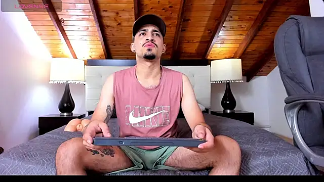 Sebastian Berne online show from March 2025 07:20:02 PM