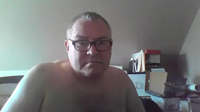 mkestr69 online show from April 2026 03:07:01 PM