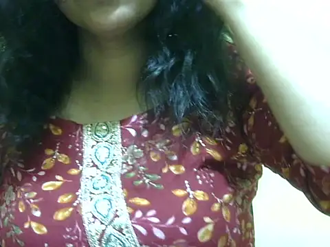 Snapshot of Your_cutiepie_ chatting on November 2025 06:30:01 PM Your cutiepie online show from November 2025 06:30:01 PM