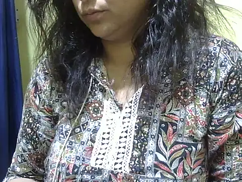 Snapshot of Your_cutiepie_ chatting on November 2025 08:35:02 AM Your cutiepie online show from November 2025 08:35:02 AM