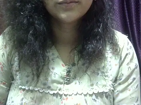 Snapshot of Your_cutiepie_ chatting on June 2026 06:28:01 PM Your cutiepie online show from June 2026 06:28:01 PM