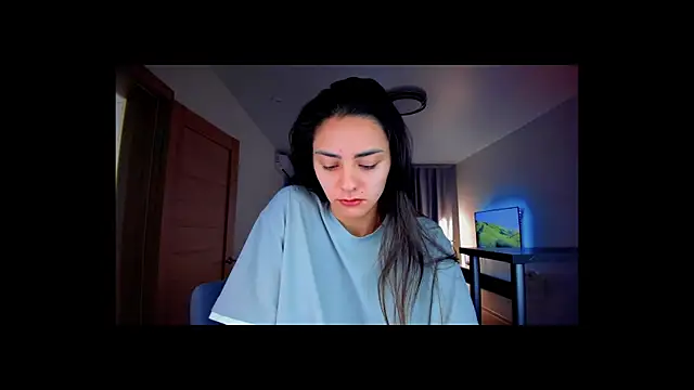 EmiliaZen online show from October 2025 02:36:01 PM