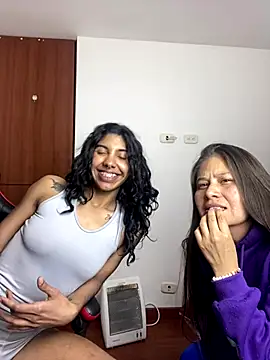 Snapshot of amberth2304 chatting on November 2025 09:15:01 PM amberth2304 online show from November 2025 09:15:01 PM