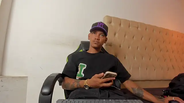 blackdirty420 online show from November 2025 03:23:01 PM