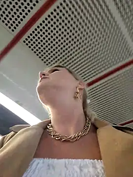 Sexybiene969 online show from September 2025 03:56:02 PM