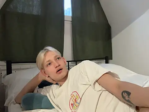 Julian wins online show from February 2025 10:46:01 AM