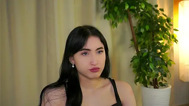 LynnaHandley online show from February 2025 05:47:01 AM