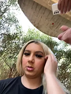 hotamanda01 online show from December 2025 10:31:01 AM