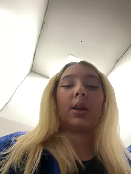 hotamanda01 online show from December 2025 09:31:02 PM