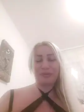 Snapshot of visnjica chatting on February 2025 09:35:02 PM visnjica online show from February 2025 09:35:02 PM