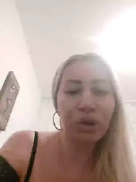 Snapshot of visnjica chatting on February 2025 10:25:01 PM visnjica online show from February 2025 10:25:01 PM