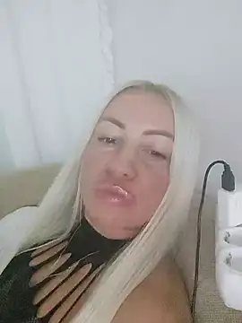 Snapshot of visnjica chatting on September 2025 08:25:02 PM visnjica online show from September 2025 08:25:02 PM
